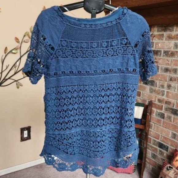 NWT One World Live Let Live lace designed top sz Medium - Picture 3 of 3